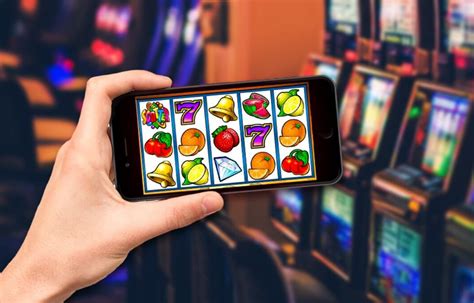 Jugar al casino en línea por dinero en la ruleta.